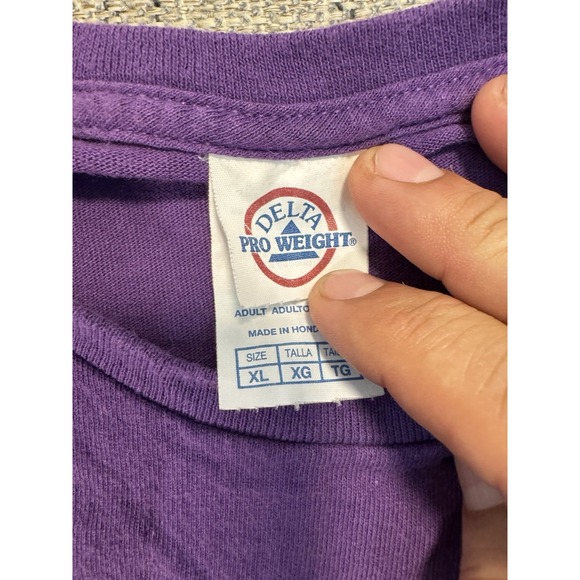 Stranger Things T Shirt‎ Hawkins Middle School A.V. Club Purple Size Xtra Large - Picture 7 of 14